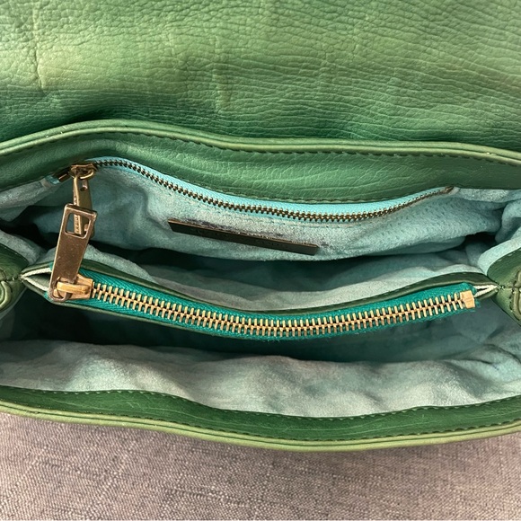 MARC JACOBS Vintage Y2K Green Turnlock Flap Satchel - Picture 13 of 14